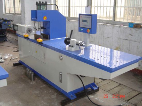 Automatische Rohrendenformmaschine GM-129b