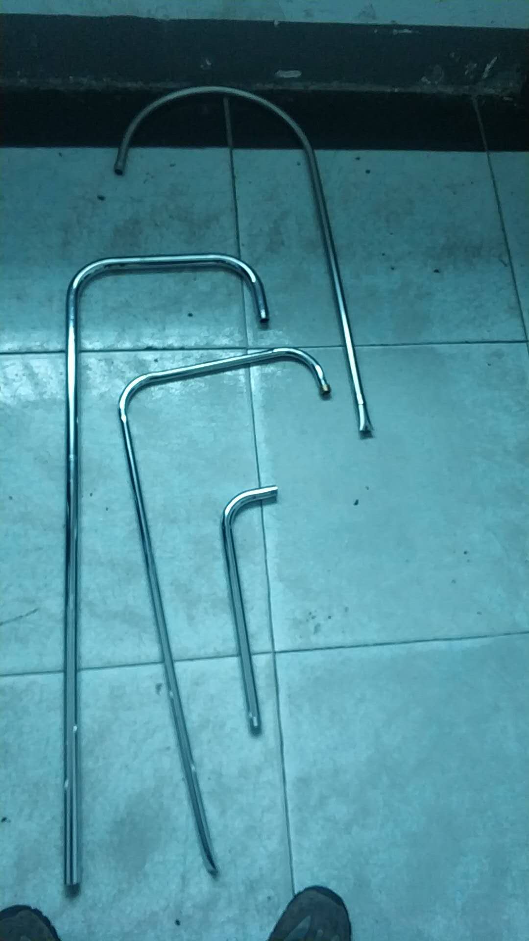 Muster einer CNC-Biegemaschine